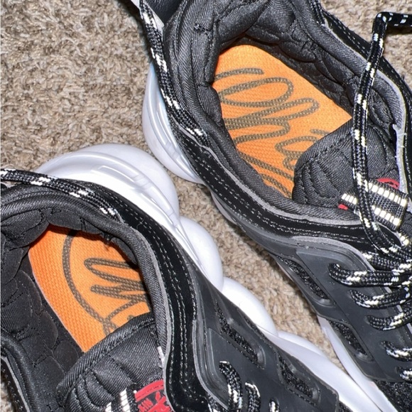 Versace chain reaction shoes size 11 - Picture 5 of 10